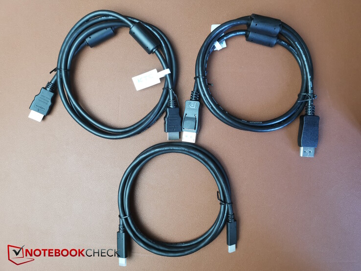 HDMI-, DisplayPort- en USB-C-kabels worden als accessoire meegeleverd