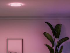 Het Philips Hue Tento ronde LED plafondpaneel is verkrijgbaar in sommige Europese landen. (Afbeeldingsbron: Philips Hue)