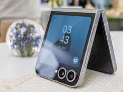 Review: Samsung Galaxy Z Flip 6 5G. Reviewtoestel geleverd door Samsung Duitsland. (Foto: Daniel Schmidt)