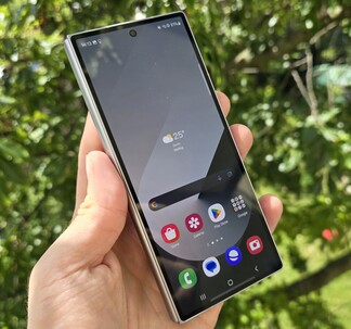 Samsung Galaxy Z Fold 6 smartphone test