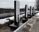 Tesla zal Superchargers sneller installeren of vervangen met nieuwe kraamfundering (Afbeelding bron: Ondrej Bacina/X)