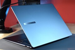 Intel weer efficiënt: Asus ExpertBook P5 haalt 16 uur batterijduur met Lunar Lake (bron: Benjamin Herzig / Notebookcheck)