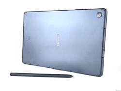 In review: Samsung Galaxy Tab S6 Lite 2024. Testapparaat beschikbaar gesteld door cyberport.de