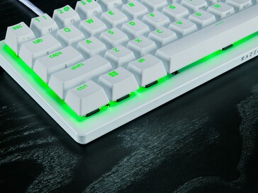 Razer Huntsman V3 Pro Mini witte zijwaartse hoek (Afbeelding bron: Razer PR)