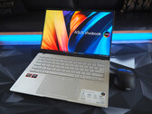 Asus VivoBook S 14 OLED laptop review: Succesvolle prestaties van de Ryzen AI 9 HX 370