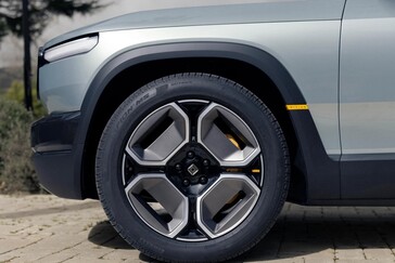 Rivian R3 wielen