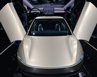 Tesla gebruikt controllers om Cybercab te besturen op expo's (Afbeeldingsbron: Notebookcheck)