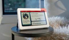 De Inku Kalender heeft een interface die doet denken aan een Pokédex. (Afbeeldingsbron: Inkboard Inc via Kickstarter)