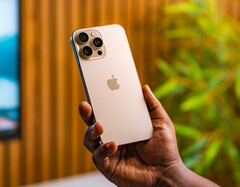 Apple zou een grote camera-upgrade kunnen besparen voor de iPhone 18 Pro en iPhone 18 Pro Max. (Afbeeldingsbron: Sayan Majhi - Unsplash)