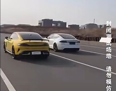 Xiaomi SU7 Ultra verslaat Tesla Model S Plaid in een dragrace (bron: screenshot van Tesla Geek op YouTube)