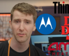 Linus Tech Tips karakteriseert Motorola-telefoons en ThinkPad-laptops als "zombiemerken" (Afbeelding bron: Linus Tech Tips / Youtube)