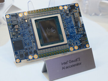 Gaudi 2 is bedoeld om Nvidia op prijs aan te vallen als een AI-accelerator op instapniveau. (foto: Andreas Sebayang/Notebookcheck.com)
