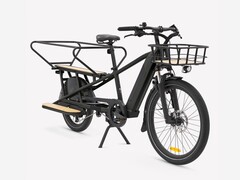 De Decathlon BTWIN R500E elektrische bakfiets is verkrijgbaar in een nieuwe kleurstelling. (Afbeeldingsbron: Decathlon)