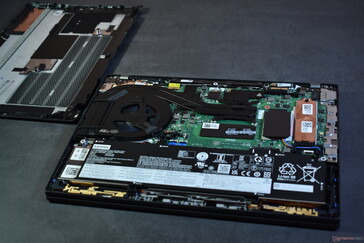 Lenovo ThinkPad P14s Gen 4 Intel: Intern