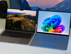 MacBook Air 13 M3 (links) vs. Surface Laptop 13 (rechts)