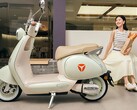 De Q50-scooter met natrium-ionaccu kan in 15 minuten tot 80% worden opgeladen (Afbeelding bron: Yadea)