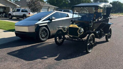 De Cybertruck naast een Ford Model T (Afbeelding bron: COO/FB)