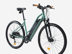 De Decathlon Riverside 520 E is nu verkrijgbaar met een nieuw laag frame. (Afbeelding bron: Decathlon)