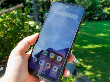 Doogee V Max Plus buiten