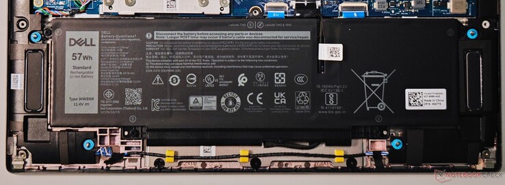 De 57 Whr-batterij biedt voldoende back-up voor een gemiddelde werkdag