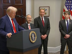 President Trump kondigt $500 miljard aan Stargate AI-investeringsproject aan met leiders van Softbank, Oracle en OpenAI. (Beeldbron: Fox 5 op YouTube)