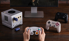 8BitDo heeft de NGC Retro Receiver ontworpen als visuele aanvulling op de paarse GameCube. (Afbeeldingsbron: 8BitDo)