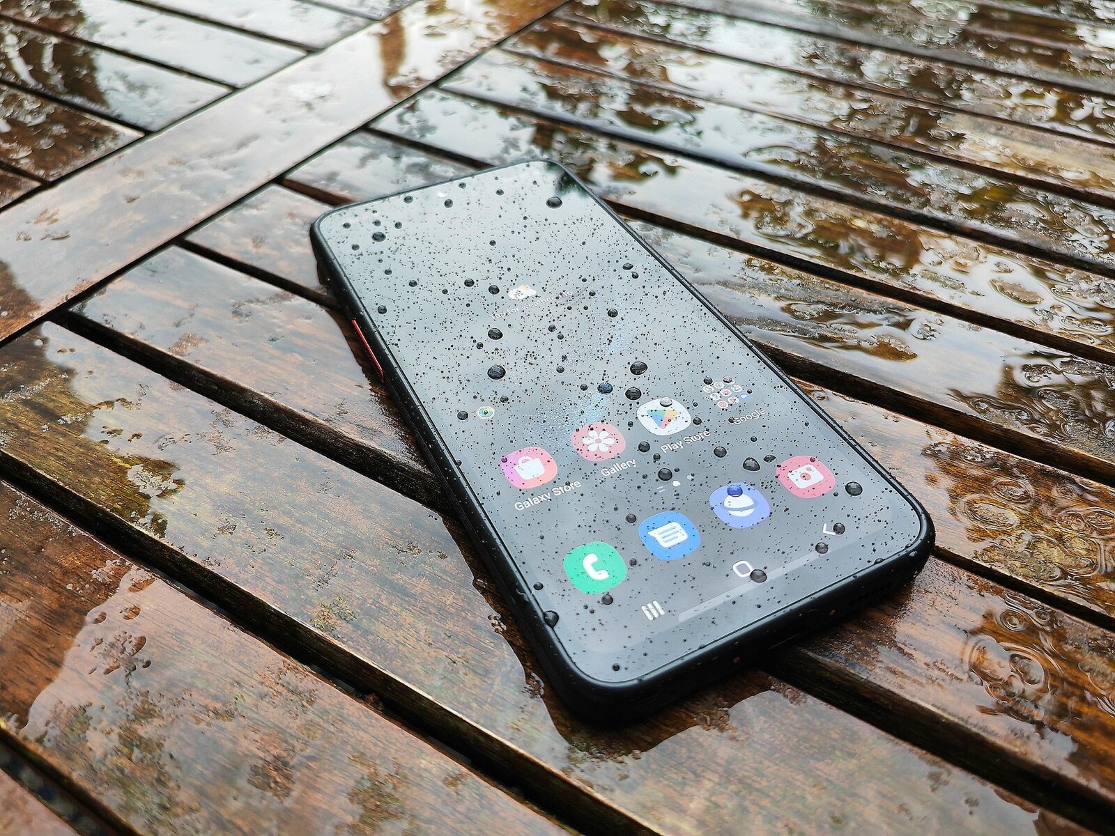 impliceren dozijn Inspecteren Samsung Galaxy XCover 6 Pro onthulling: Lichtgewicht outdoor smartphone met  power - Notebookcheck.nl
