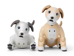 Sony brengt Aibo Kinako Edition robothond uit in tweekleurig lichtbruin en wit. (Links: Origineel ivoorwit, Rechts: Kinako-editie) (Afbeeldingsbron: Sony)