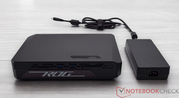 Asus ROG NUC met 330 watt voeding (19,5 V; 16,92 A)