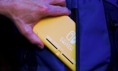 Nintendo werkt mogelijk aan een handheld console die nog beter in de zak past dan de Switch Lite. (Afbeeldingsbron: Nintendo)